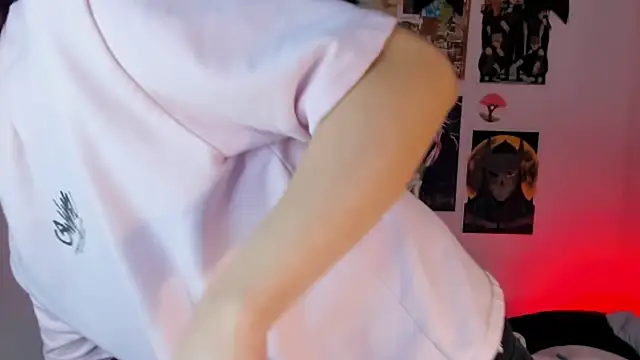 Snapshot of Max_lover1 chatting on October 24, 1:03 am Max lover1 online show from October 24, 1:03 am