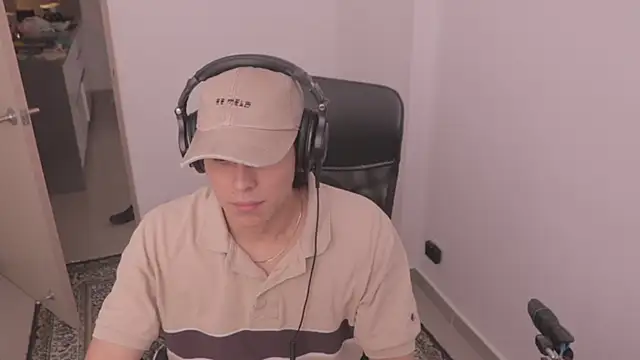 Tony Hoffa online show from October 31, 8:43 pm