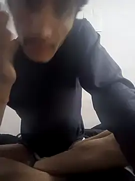 Snapshot of nskgenz chatting on December 7, 5:15 am nskgenz online show from December 7, 5:15 am