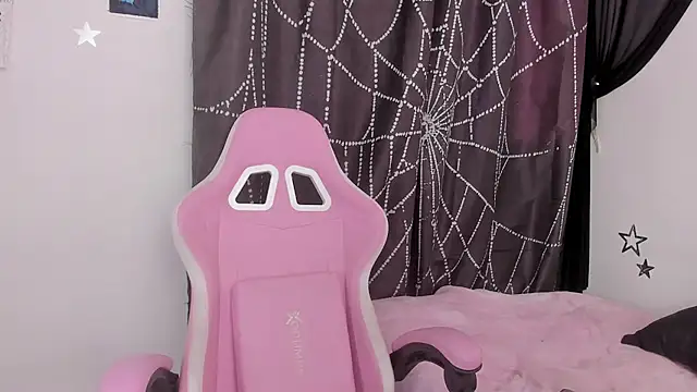 AlyRoses online show from March 13, 10:38 pm