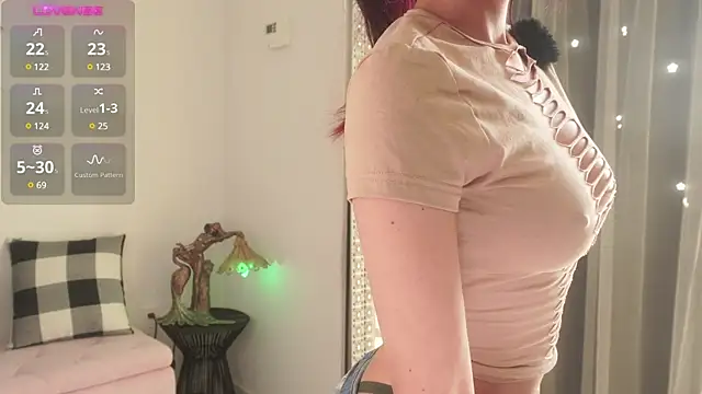 Mysticxkitty online show from January 8, 4:54 pm