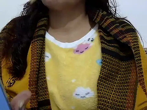 Snapshot of mishi_kaur chatting on December 15, 12:38 pm mishi kaur online show from December 15, 12:38 pm