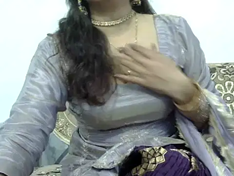 Snapshot of mishi_kaur chatting on January 18, 5:41 am mishi kaur online show from January 18, 5:41 am