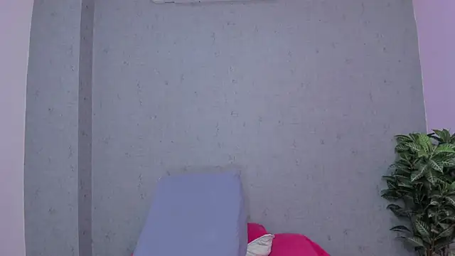 Snapshot of Tiffany_mendez chatting on November 18, 12:20 pm Tiffany mendez online show from November 18, 12:20 pm