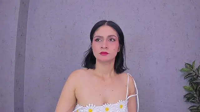 Tiffany mendez online show from March 4, 12:11 pm