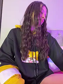 LucyEvans  online show from November 3, 4:58 am