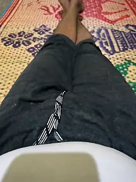 Snapshot of karthick25 chatting on March 2, 4:25 pm karthick25 online show from March 2, 4:25 pm