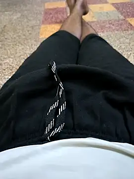 Snapshot of karthick25 chatting on March 14, 2:22 pm karthick25 online show from March 14, 2:22 pm