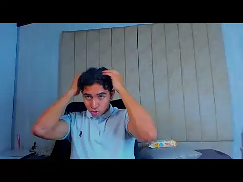 Snapshot of Muichiro_tokito1 chatting on January 5, 9:15 am Muichiro tokito1 online show from January 5, 9:15 am