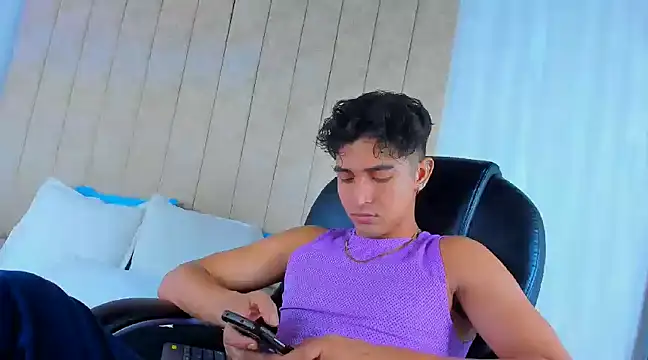 Snapshot of Muichiro_tokito1 chatting on March 5, 3:40 am Muichiro tokito1 online show from March 5, 3:40 am