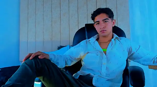 Snapshot of Muichiro_tokito1 chatting on March 13, 4:16 am Muichiro tokito1 online show from March 13, 4:16 am