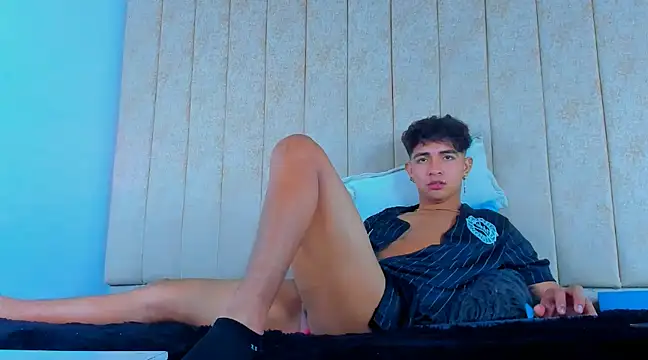 Snapshot of Muichiro_tokito1 chatting on March 17, 7:35 am Muichiro tokito1 online show from March 17, 7:35 am