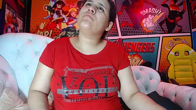 Snapshot of candy_hairy chatting on October 2, 3:02 am candy hairy online show from October 2, 3:02 am