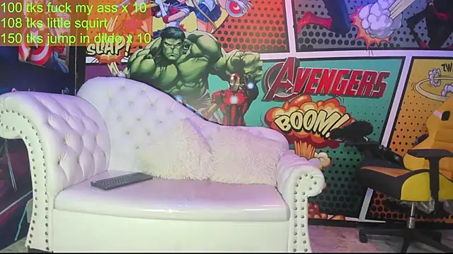 Snapshot of candy_hairy chatting on November 19, 3:17 am candy hairy online show from November 19, 3:17 am