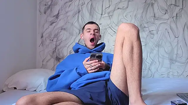 Snapshot of Saturno_v chatting on December 5, 11:08 am Saturno v online show from December 5, 11:08 am