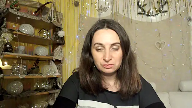 AskMeStandUp online show from February 10, 11:09 pm