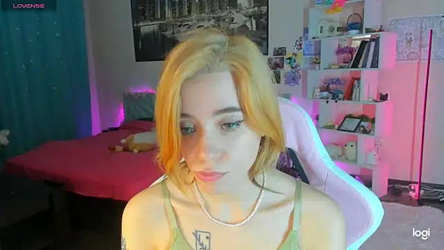 Ramona Johnson online show from February 3, 3:31 am