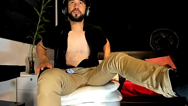 alessandro wye online show from November 18, 3:01 am