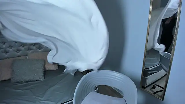 escarleth   online show from September 27, 1:38 pm