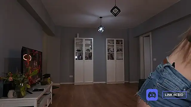 Snapshot of moondaoo chatting on November 7, 5:07 am moondaoo online show from November 7, 5:07 am