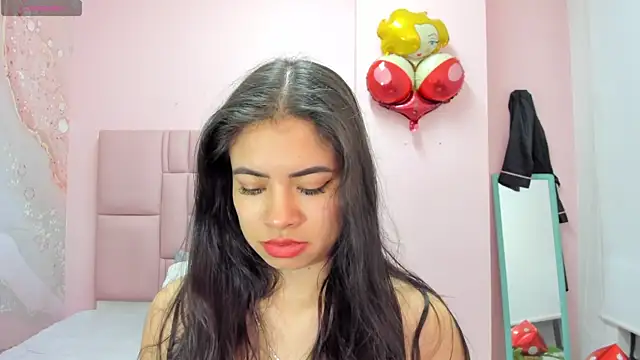 soyzarahtorres online show from October 24, 12:41 am