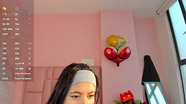 soyzarahtorres online show from November 24, 9:36 pm