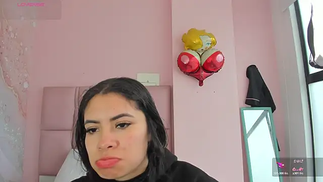 soyzarahtorres online show from November 29, 6:00 pm