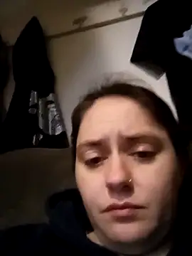 lilbishmiss online show from January 21, 8:32 pm