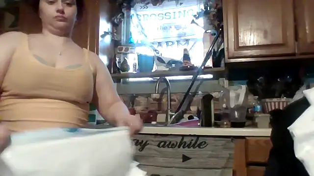 lilbishmiss online show from March 31, 12:16 pm