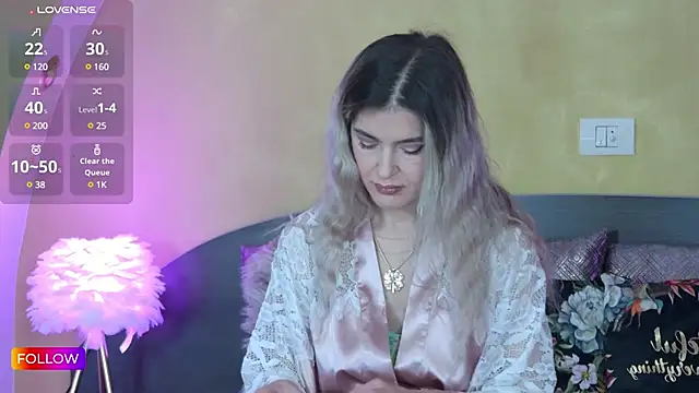 Sarah-Hart online show from February 8, 5:51 am