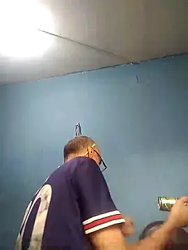 Snapshot of hugosafado333 chatting on December 6, 7:45 pm hugosafado333 online show from December 6, 7:45 pm