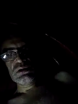 Snapshot of hugosafado333 chatting on January 18, 7:17 am hugosafado333 online show from January 18, 7:17 am