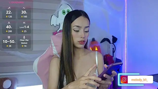 Snapshot of melody_brawns chatting on October 12, 7:46 pm melody brawns online show from October 12, 7:46 pm