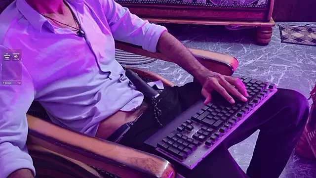 Snapshot of Habibi_big_b chatting on July 2, 5:19 pm Habibi big b online show from July 2, 5:19 pm