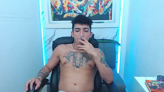 targuerian22 online show from September 8, 11:37 pm