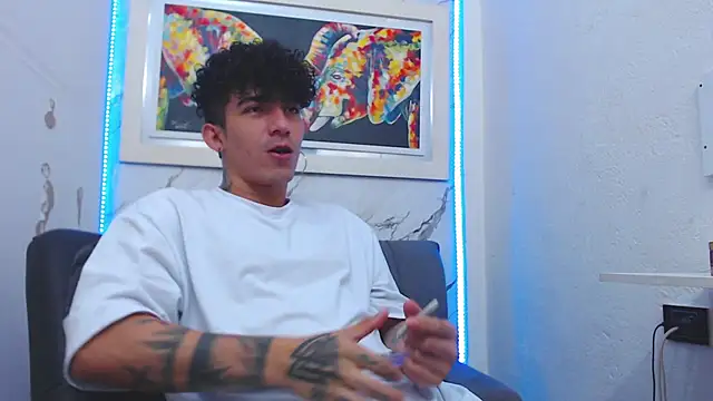 targuerian22 online show from February 18, 6:59 pm