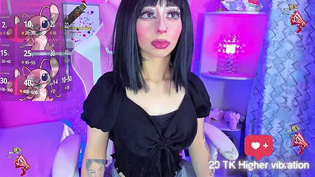 hanna  azumi online show from November 10, 1:37 am