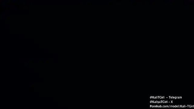 Snapshot of KaliTs chatting on November 23, 12:49 pm KaliTs online show from November 23, 12:49 pm