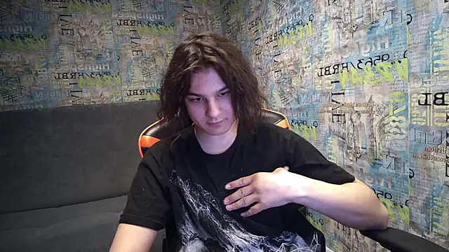 Snapshot of sweet_lucifer666 chatting on March 17, 2:56 pm sweet lucifer666 online show from March 17, 2:56 pm