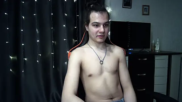 Snapshot of sweet_lucifer666 chatting on March 22, 10:48 pm sweet lucifer666 online show from March 22, 10:48 pm