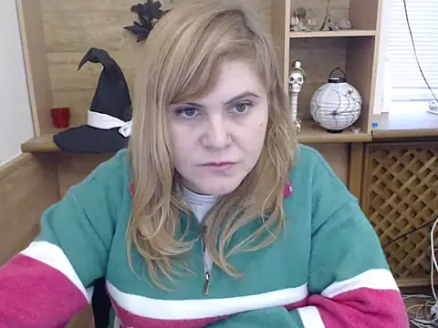 DaniellaKiss online show from December 20, 12:01 pm