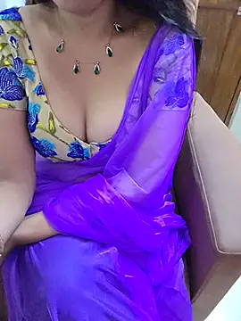 Snapshot of Roja-Telugu777 chatting on July 18, 1:43 am Roja-Telugu777 online show from July 18, 1:43 am