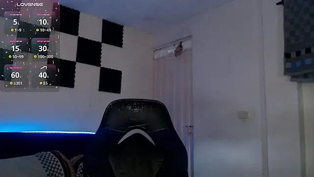 Snapshot of bryamado69 chatting on October 27, 9:30 pm bryamado69 online show from October 27, 9:30 pm