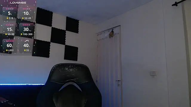 Snapshot of bryamado69 chatting on November 6, 2:01 am bryamado69 online show from November 6, 2:01 am