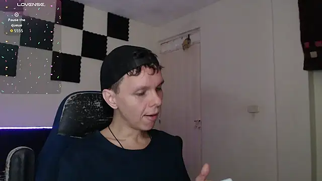 Snapshot of bryamado69 chatting on November 10, 5:17 am bryamado69 online show from November 10, 5:17 am