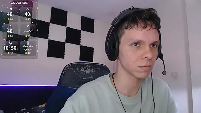 Snapshot of bryamado69 chatting on November 16, 6:35 pm bryamado69 online show from November 16, 6:35 pm