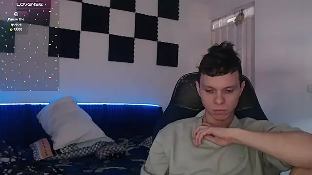 Snapshot of bryamado69 chatting on November 19, 5:24 pm bryamado69 online show from November 19, 5:24 pm