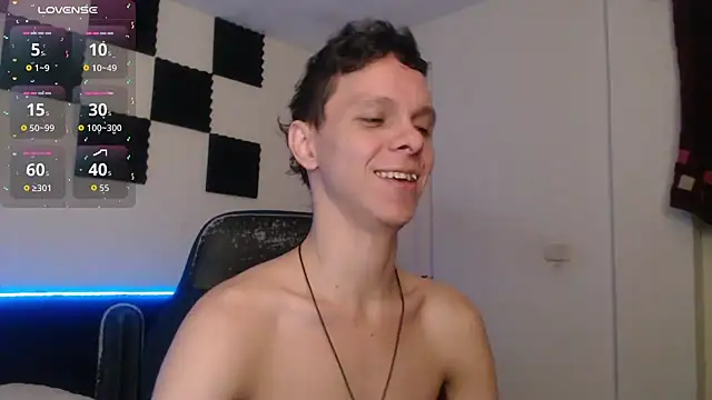 Snapshot of bryamado69 chatting on November 28, 11:07 pm bryamado69 online show from November 28, 11:07 pm