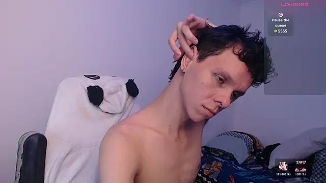 bryamado69 online show from March 11, 6:25 pm