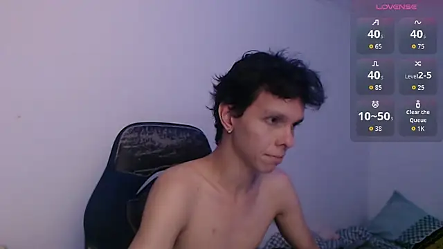 Snapshot of bryamado69 chatting on May 5, 8:39 pm bryamado69 online show from May 5, 8:39 pm